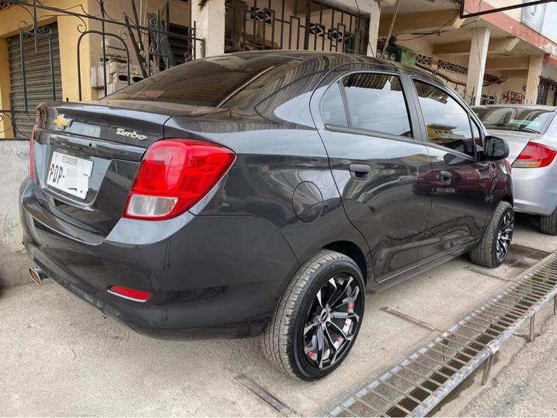 Chevrolet 1500 • 2020 • 8,700 km 3