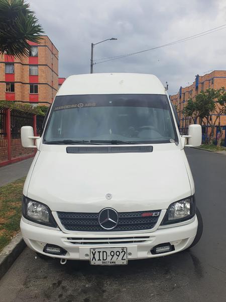 Mercedes-Benz 210 Van • 2003 • 80,000 km 2