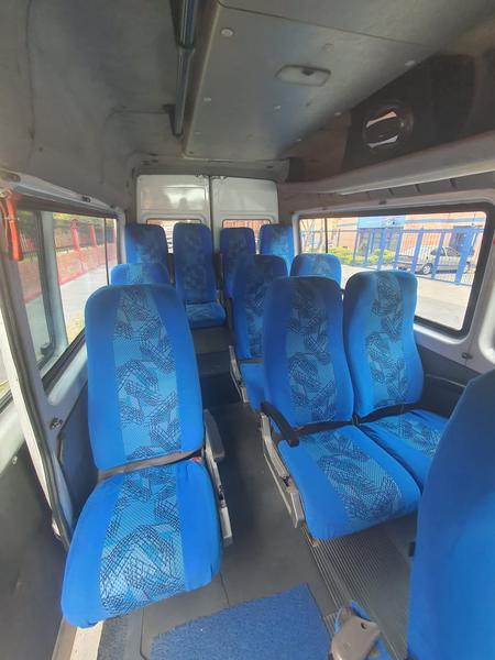 Mercedes-Benz 210 Van • 2003 • 80,000 km 4