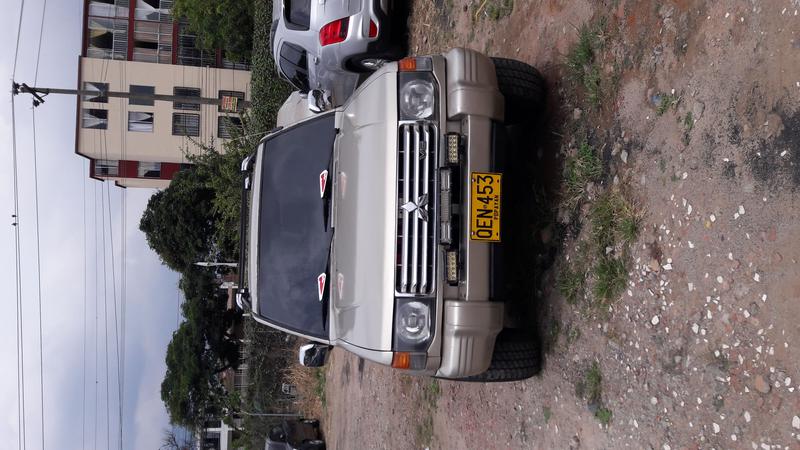 Mitsubishi  • 1995 • 414,000 km 17
