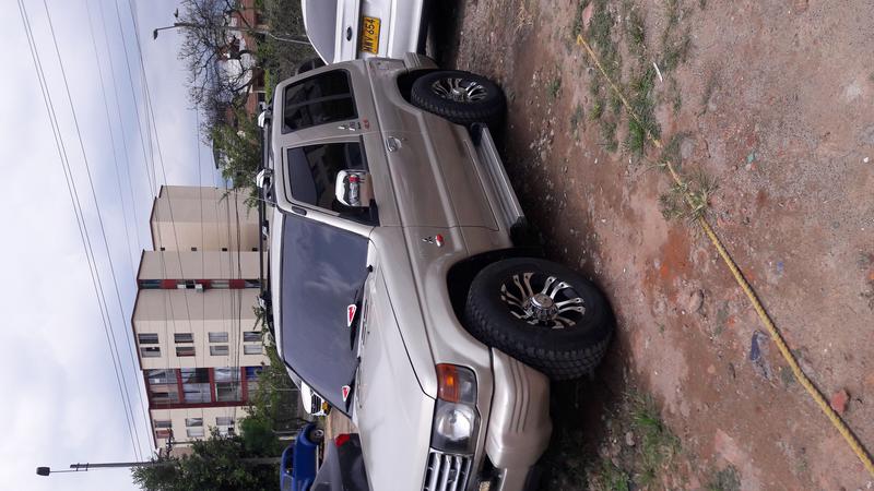 Mitsubishi  • 1995 • 414,000 km 13