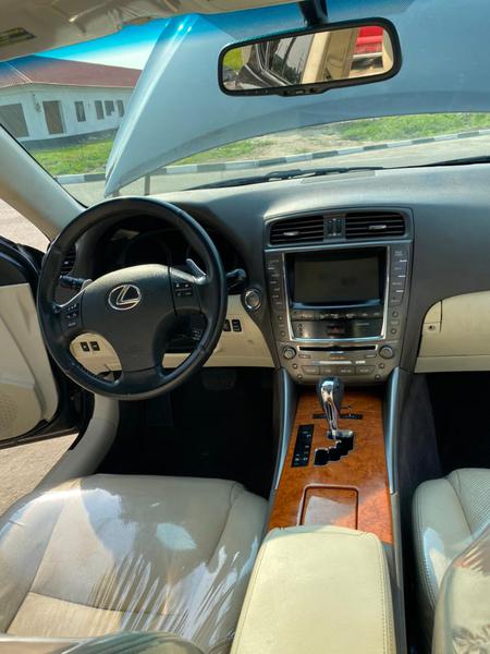 Lexus IS 250 C • 2017 • 50,552 km 3