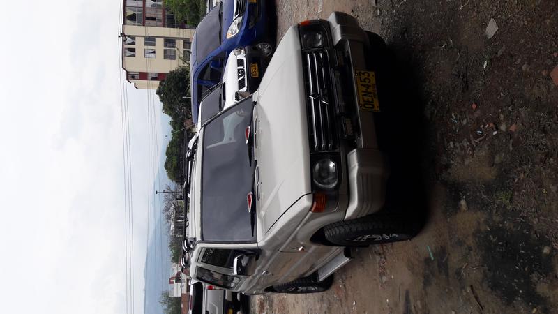 Mitsubishi  • 1995 • 414,000 km 2
