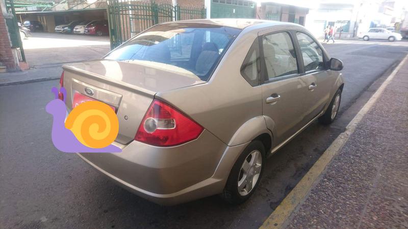 Ford  • 2006 • 0 km 2
