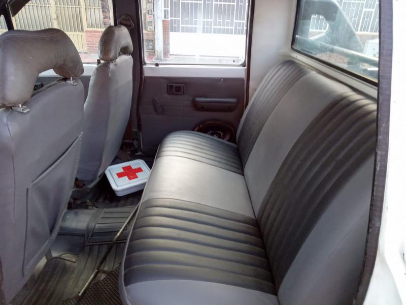 Toyota Hilux • 1998 • 300 km 3