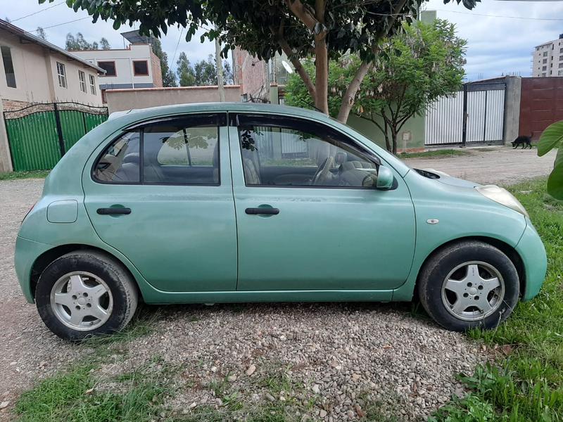 Nissan March • 2007 • 184,763 km 1