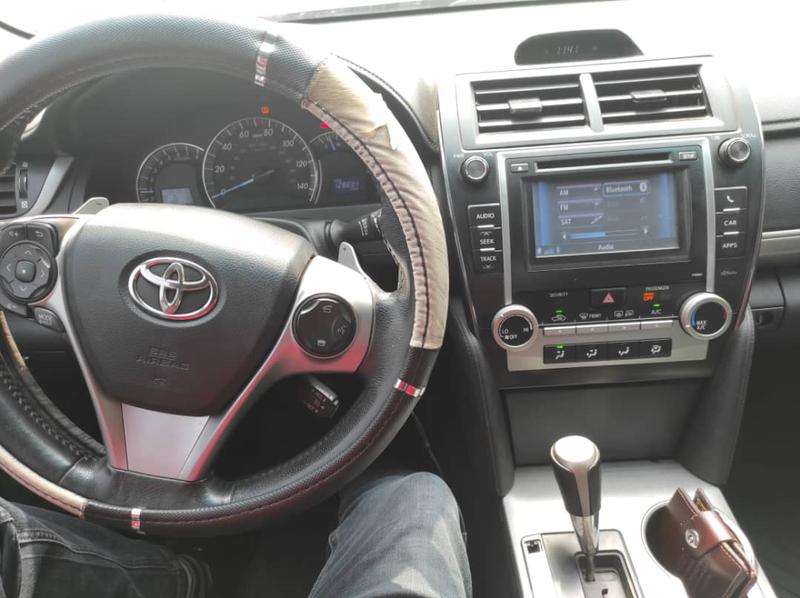 Toyota Camry • 2012 • 128,894 km 3