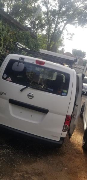 Nissan NV200 • 2013 • 100,000 km 2
