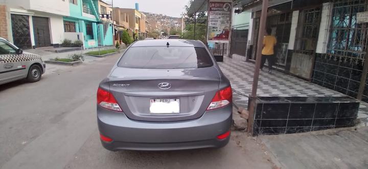 Hyundai Accent • 2014 • 135 km 2