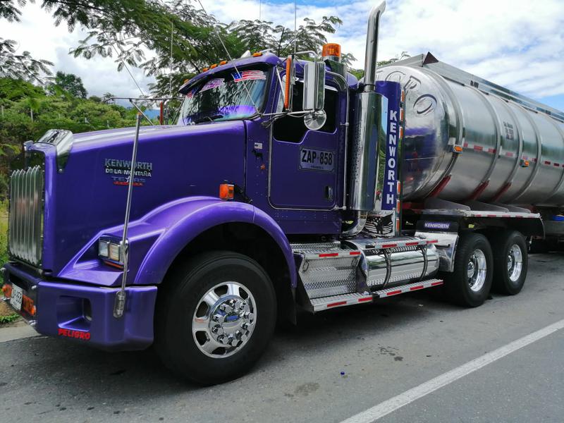 Chrysler LHS • 2012 • 540,000 km 2