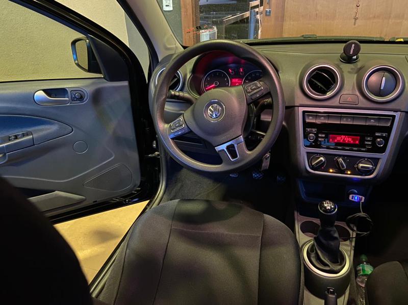 Volkswagen Gol • 2015 • 77,000 km 6