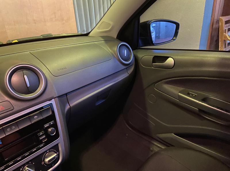 Volkswagen Gol • 2015 • 77,000 km 3