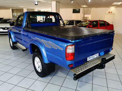 Toyota Hilux • 2006 • 123,000 km 2