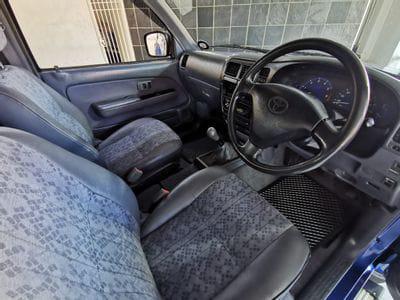 Toyota Hilux • 2006 • 123,000 km 4