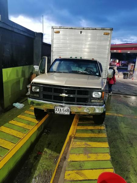 Chevrolet 1500 • 1995 • 100,000 km 3