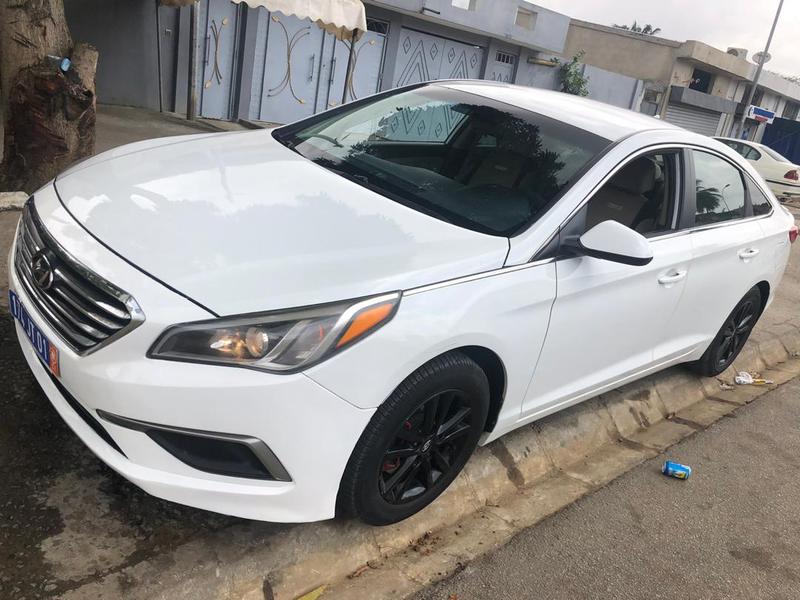 Hyundai Sonata • 2015 • 460,000 km 4