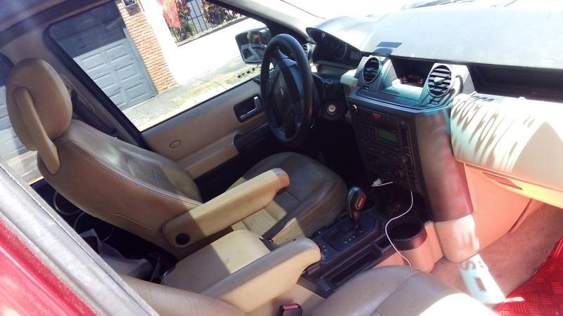 Land Rover Discovery • 2006 • 132,960 km 15