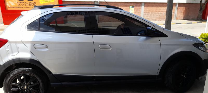 Chevrolet Onix • 2020 • 5,900 km 1