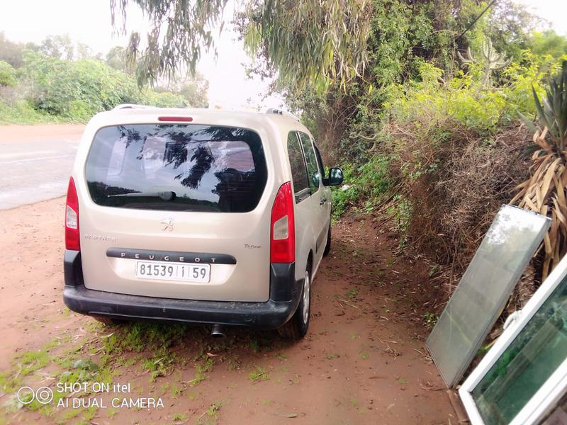 Peugeot 1007 • 2011 • 20,000 km 1
