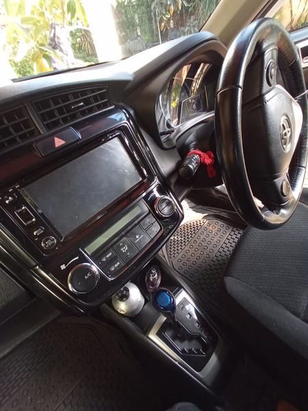 Toyota Corolla • 2014 • 68,100 km 3