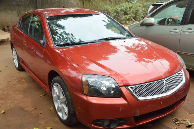 Mitsubishi  • 2010 • 0 km 3