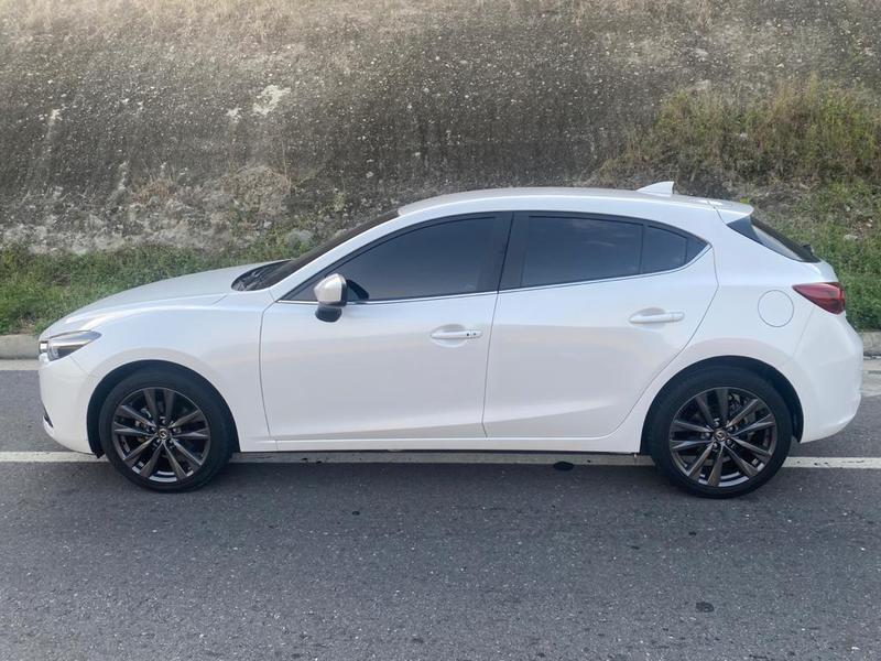 Mazda 3 • 2019 • 30,000 km 5
