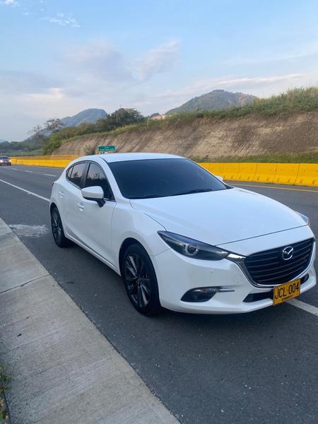 Mazda 3 • 2019 • 30,000 km 2