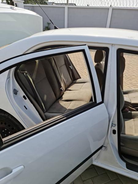 Toyota Corolla • 2006 • 135,000 km 5