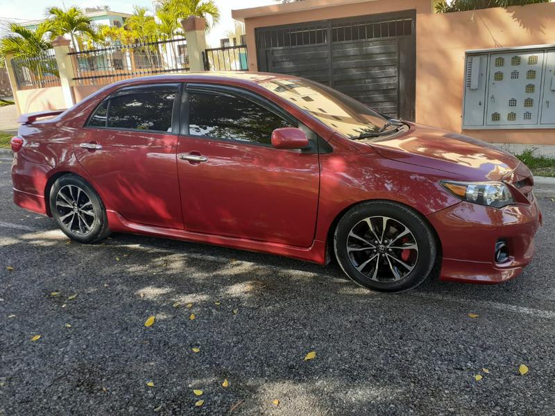 Toyota 4 Runner Limited • 2013 • 20 km 8