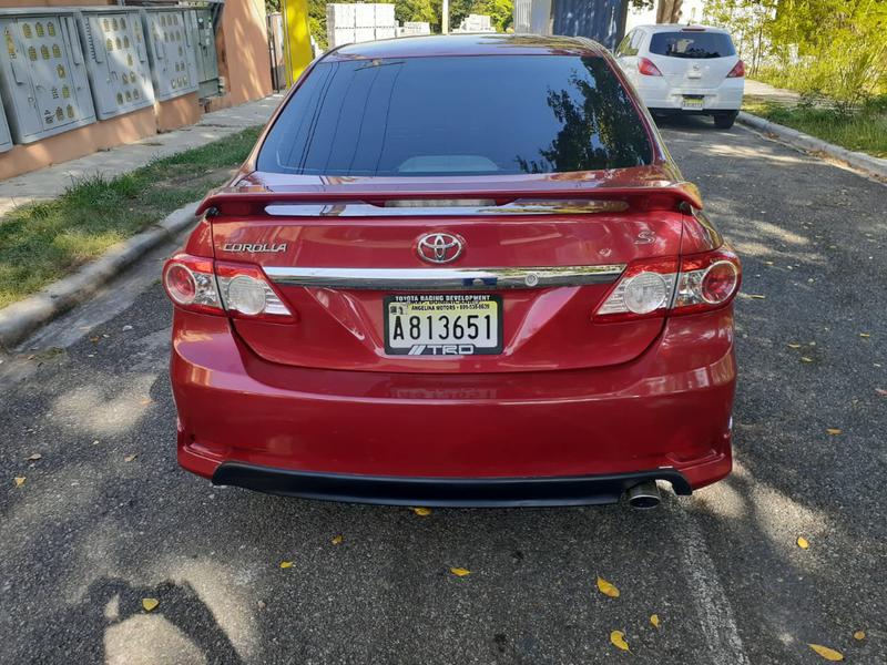 Toyota 4 Runner Limited • 2013 • 20 km 13