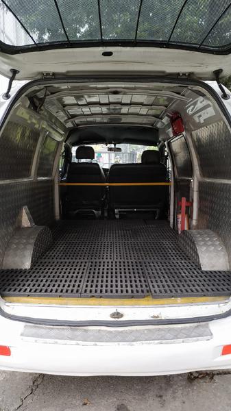 Hyundai H1 • 2008 • 278,000 km 9