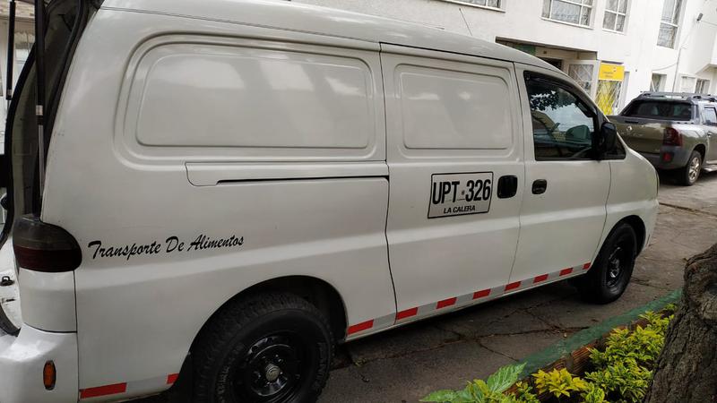 Hyundai H1 • 2008 • 278,000 km 8