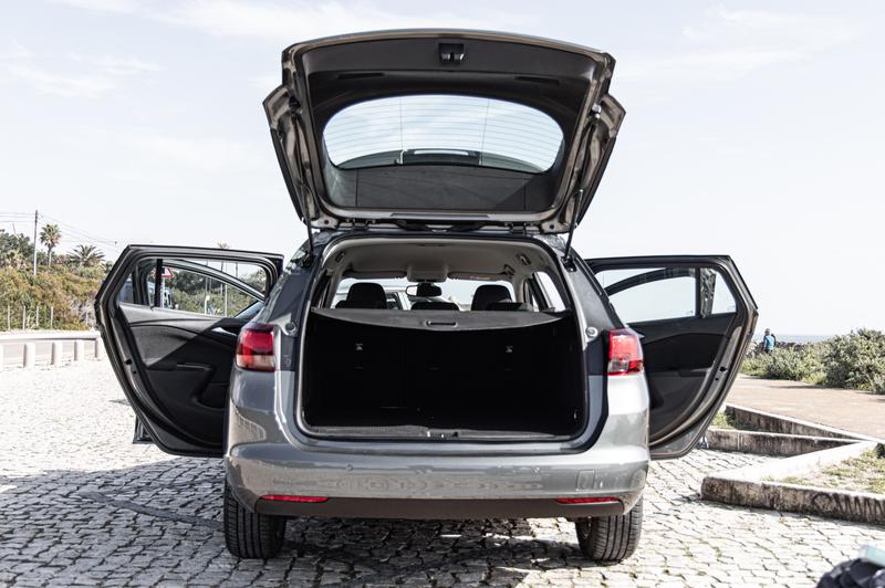 Opel Astra • 2017 • 150,000 km 13