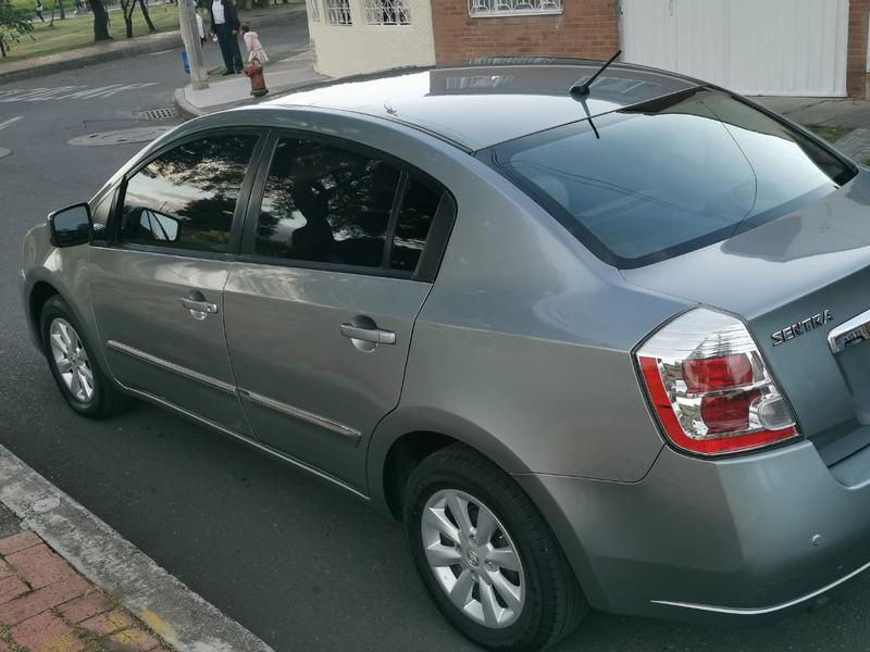 Nissan Sentra 2.0 • 2013 • 114,000 km 11