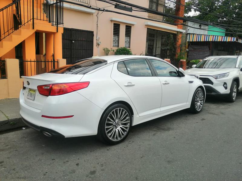 Kia K 2500 • 2014 • 150,000 km 3