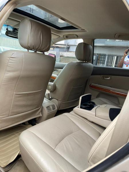 Lexus RX • 2005 • 140 km 8