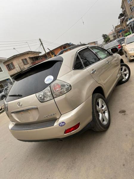 Lexus RX • 2005 • 140 km 3