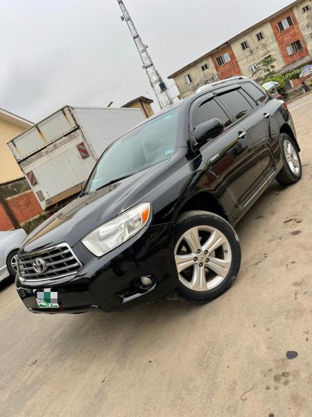 Toyota Highlander • 2008 • 93 km 1
