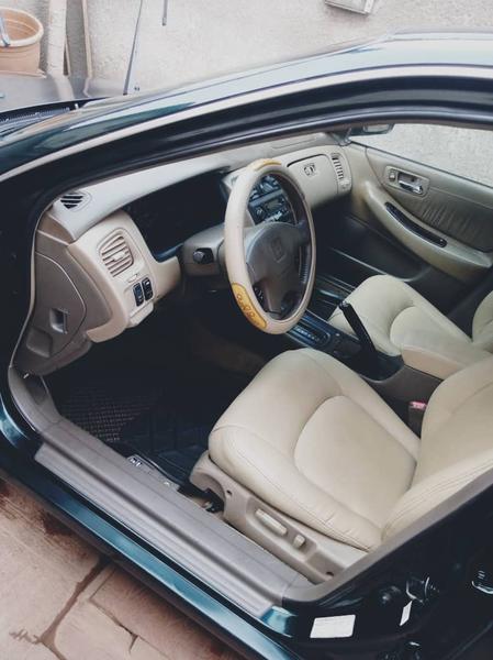 Honda Accord • 1997 • 200,000 km 5