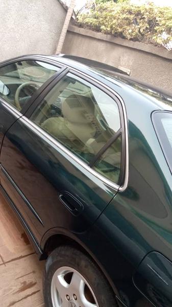 Honda Accord • 1997 • 200,000 km 8