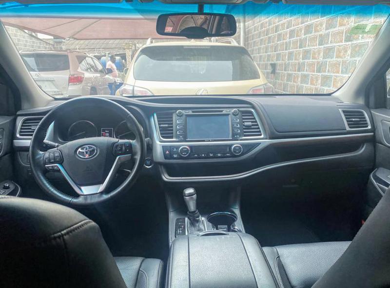 Toyota Highlander • 2015 • 12,000 km 2