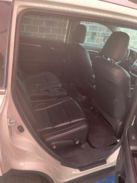 Toyota Highlander • 2015 • 12,000 km 3