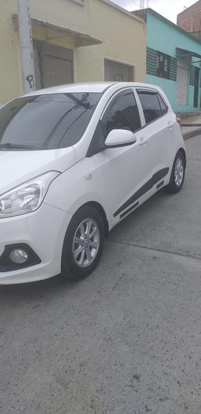 Hyundai i10 • 2016 • 79,000 km 4
