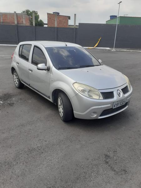 Renault Sandero • 2011 • 110 km 1