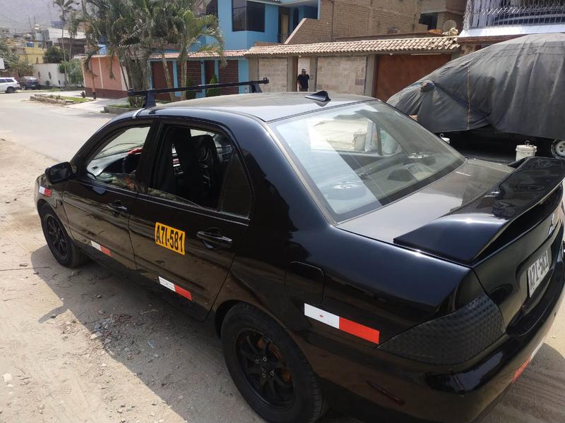 Mitsubishi Lancer • 2006 • 190,000 km 5