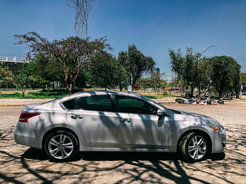 Nissan Altima • 2013 • 77,000 km 13