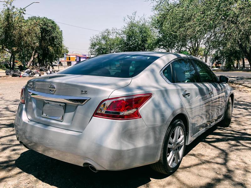Nissan Altima • 2013 • 77,000 km 7