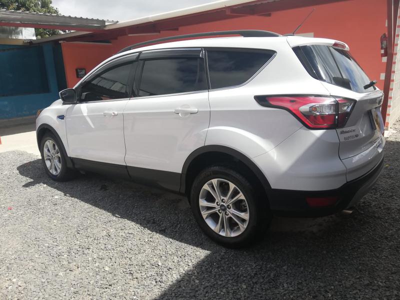 Ford Escape • 2018 • 55,000 km 4