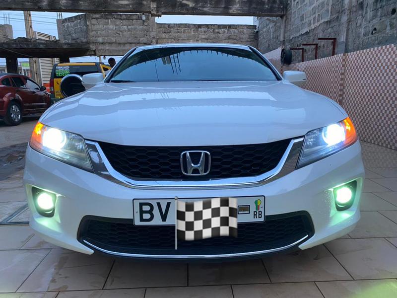 Honda  • 2014 • 316,633 km 5