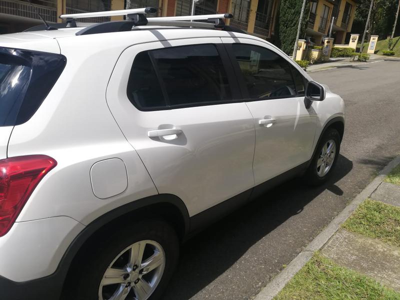 Renault 10 • 2015 • 11,000 km 2